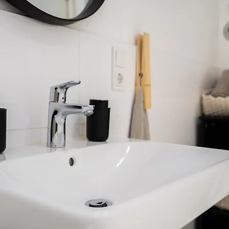 Apartment 1 Br - Zentral - Wifi - Kaffee - Netflix